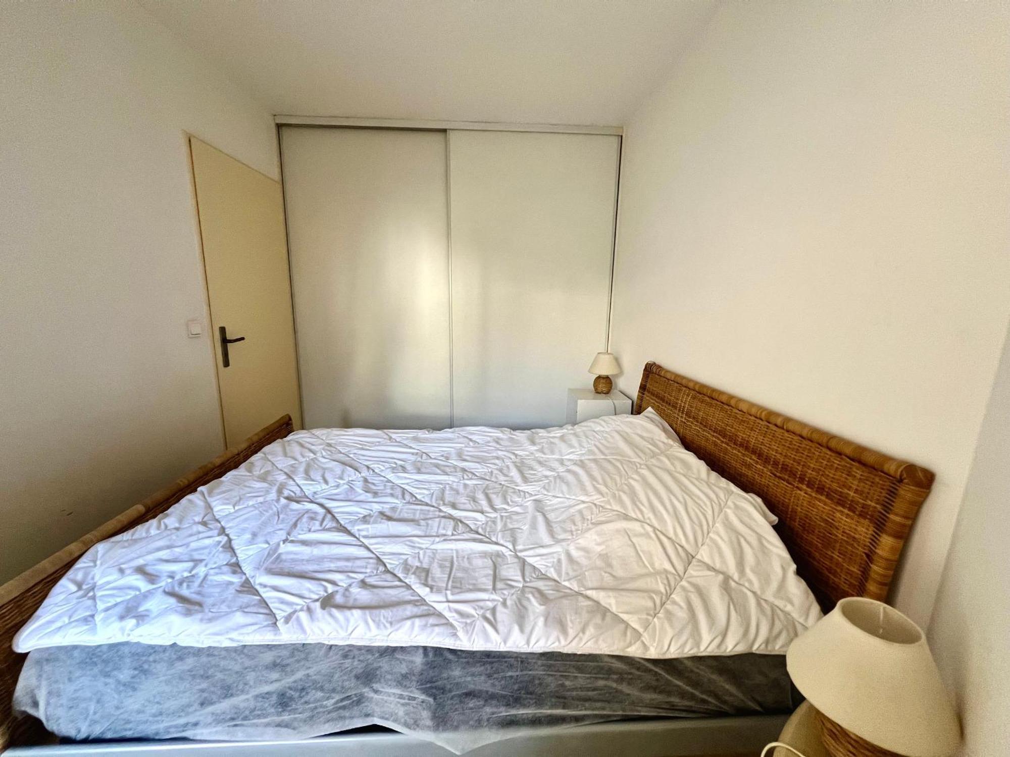 Apartment T2 A Arcachon, Proche Et Centre, Parking Prive, Tv, Wifi, Terrasse - Fr-1-319-506 *